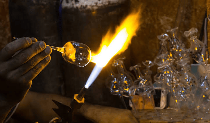 Ceramics, Glass & Refractories